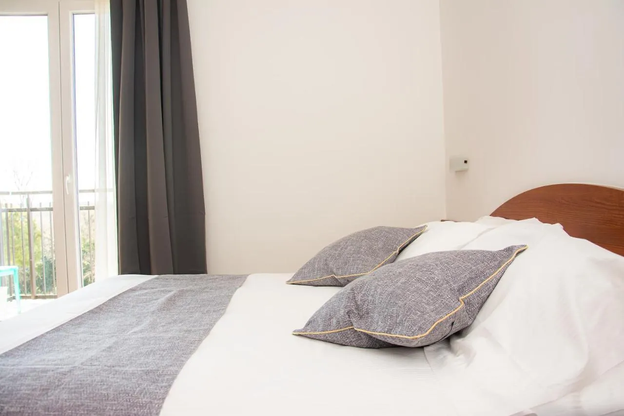 Hotel Nuova Barcaccia Peschiera del Garda