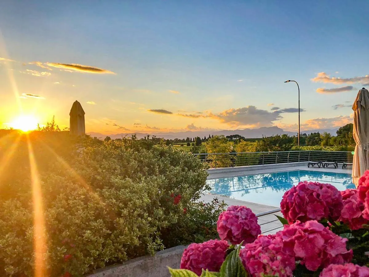 ***  Hotel Nuova Barcaccia Peschiera del Garda Italy