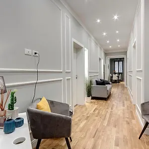 https://sleep-tight-florence.it-tuscanyhotel.com